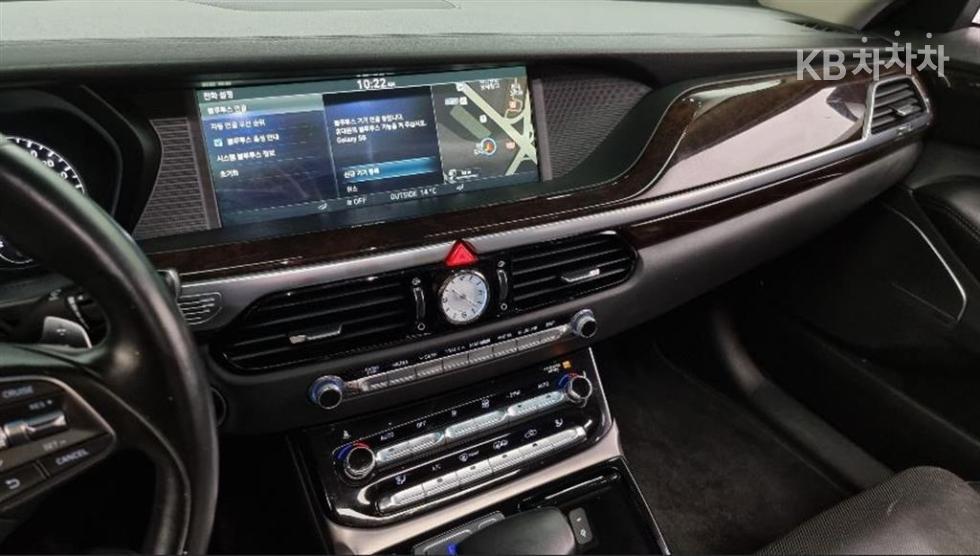 Genesis G90 — miniaturë 14