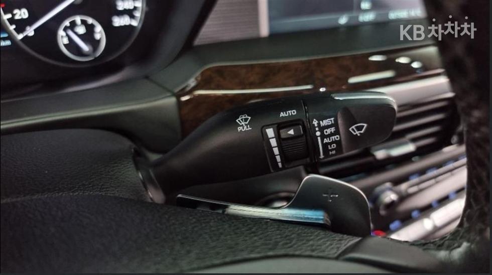 Genesis G90 — miniaturë 17