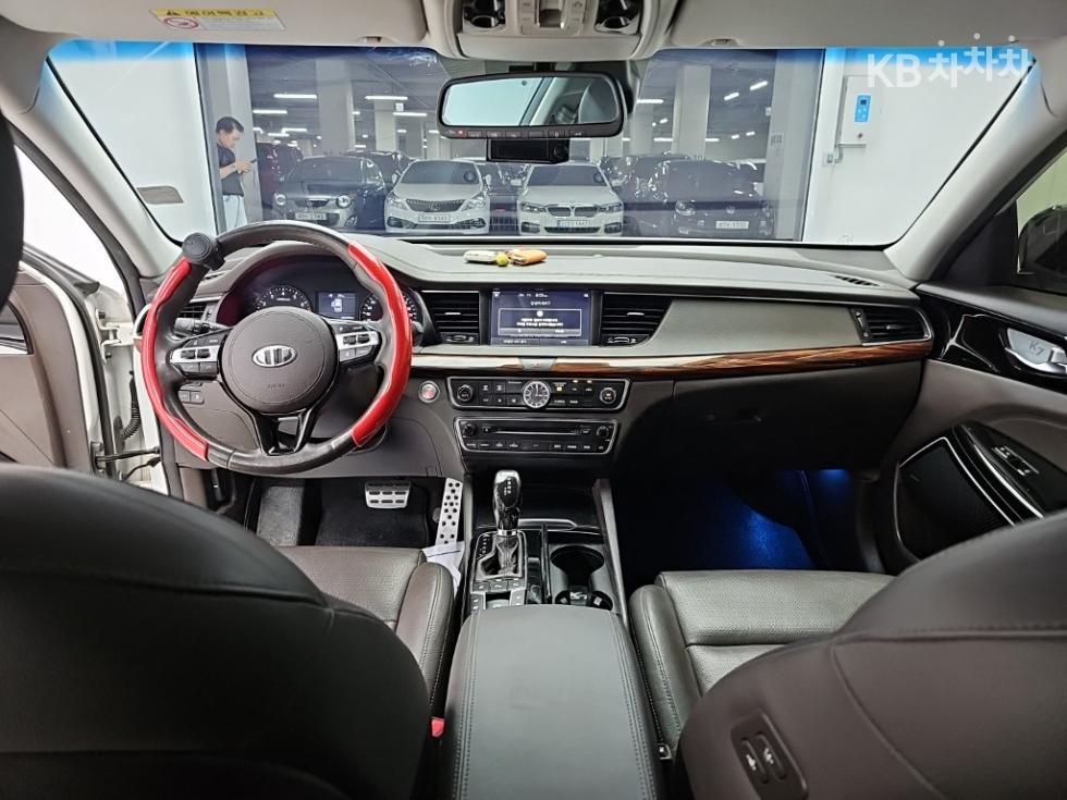 Kia K7 — miniaturë 7
