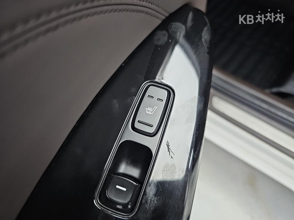 Kia K7 — miniaturë 13