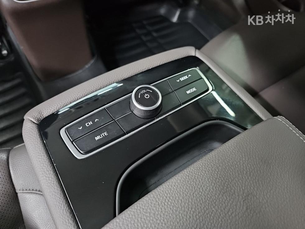 Kia K7 — miniaturë 15