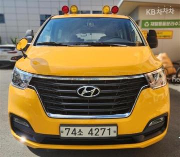 Hyundai Starex LPi 어린이보호차 12인승 — foto 1