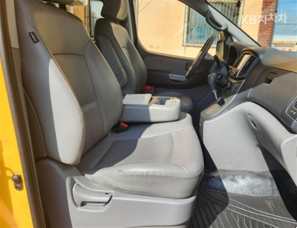 Hyundai Starex — miniaturë 6