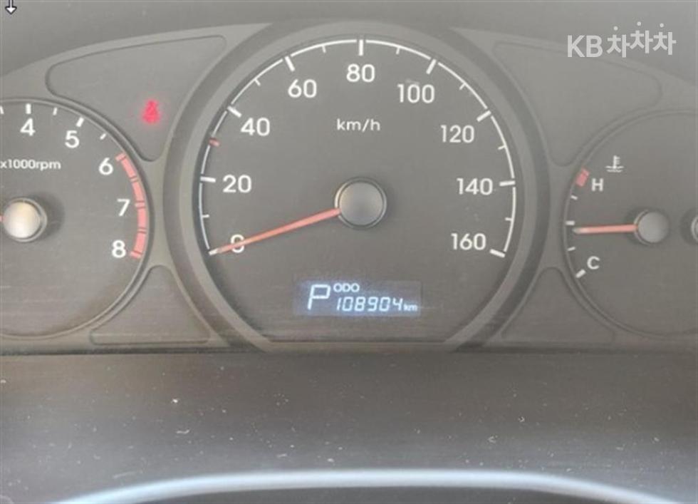 Hyundai Starex — miniaturë 10