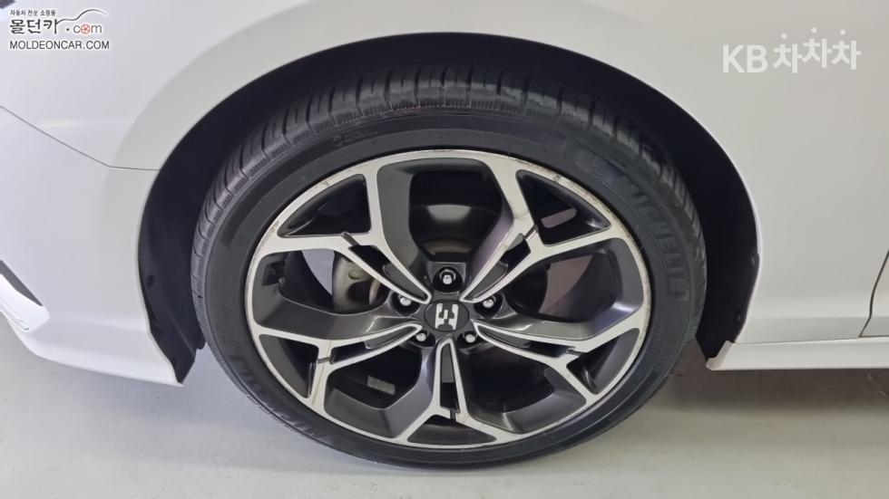 Hyundai Sonata — miniaturë 6