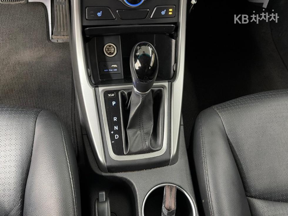 Hyundai Avante — miniaturë 8