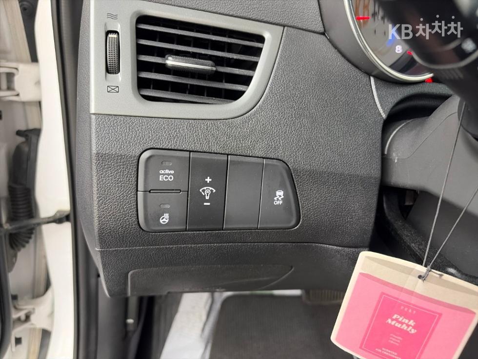 Hyundai Avante — miniaturë 15