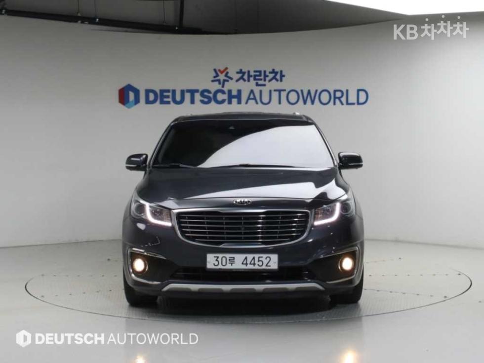 Kia Carnival — miniaturë 3