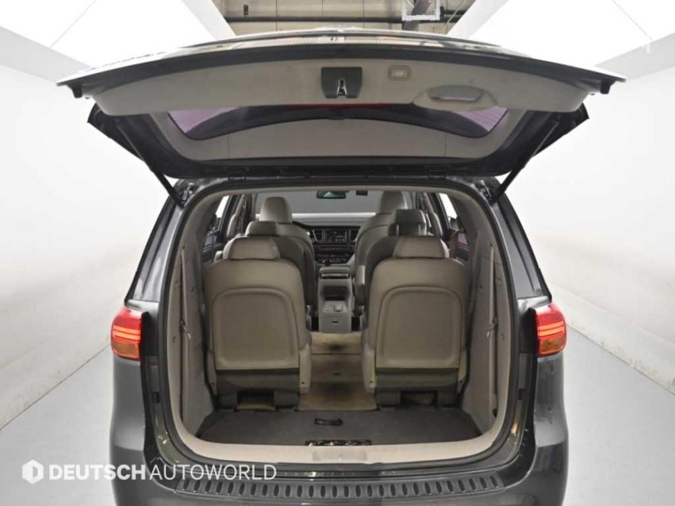 Kia Carnival — miniaturë 19