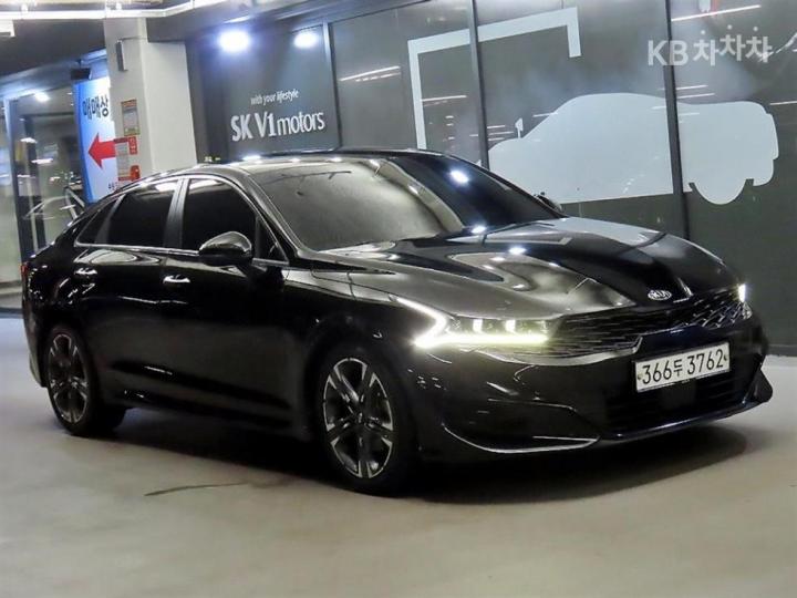 Kia K5 2.0  gasoline  signature — foto 1