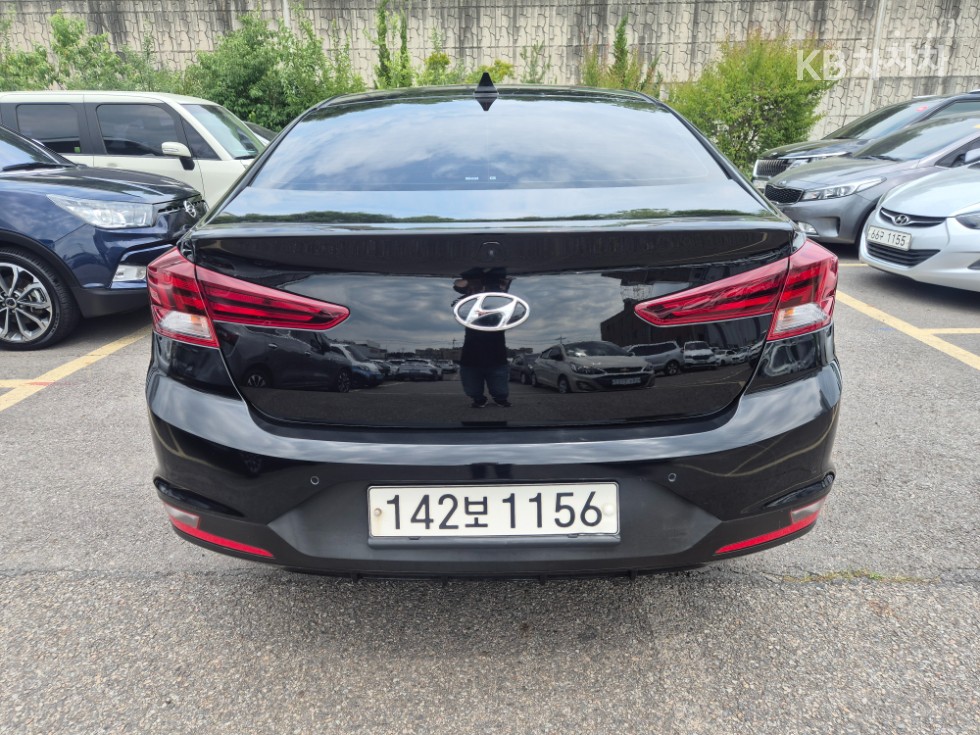 Hyundai Avante Style — фото 3
