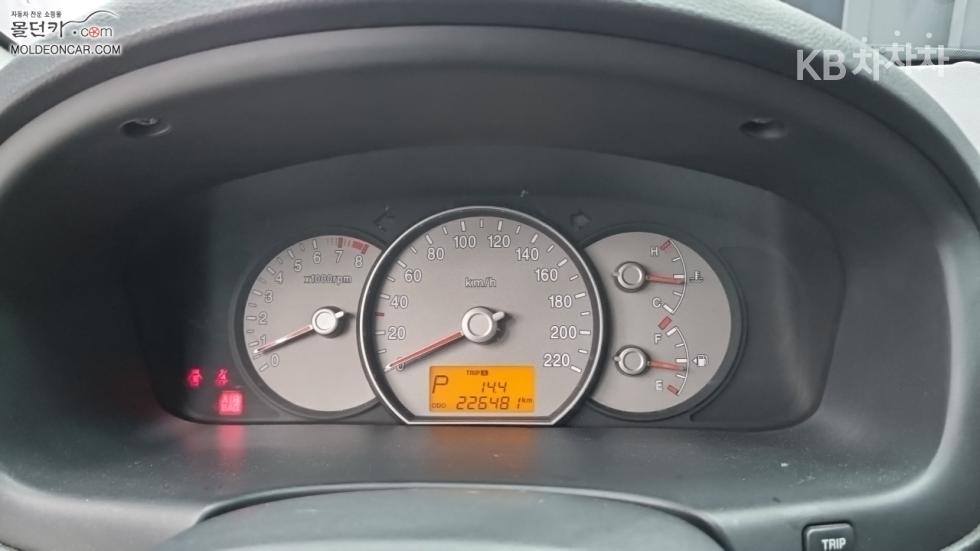 Kia Carens — miniaturë 5