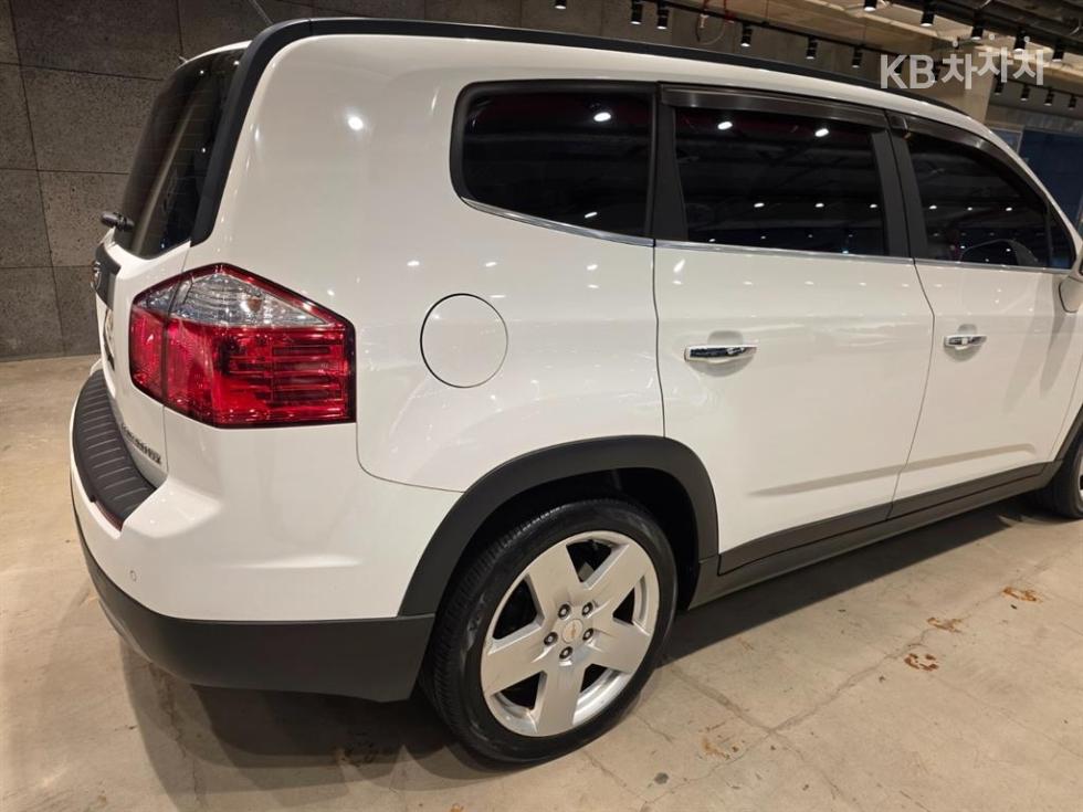 Chevrolet Orlando — miniaturë 4