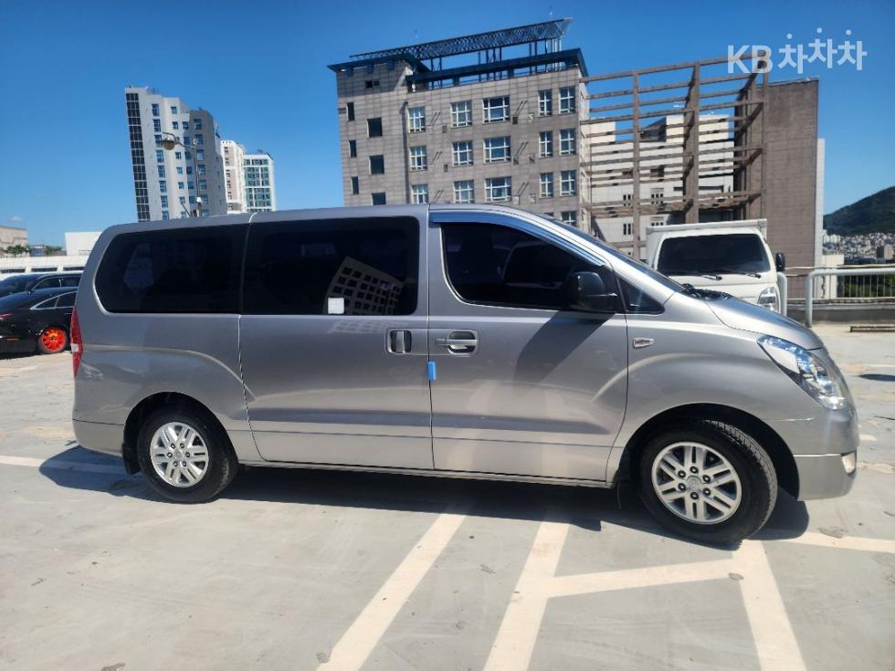 Hyundai Starex — miniaturë 4