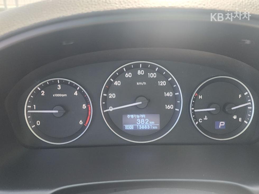 Hyundai Starex — miniaturë 17