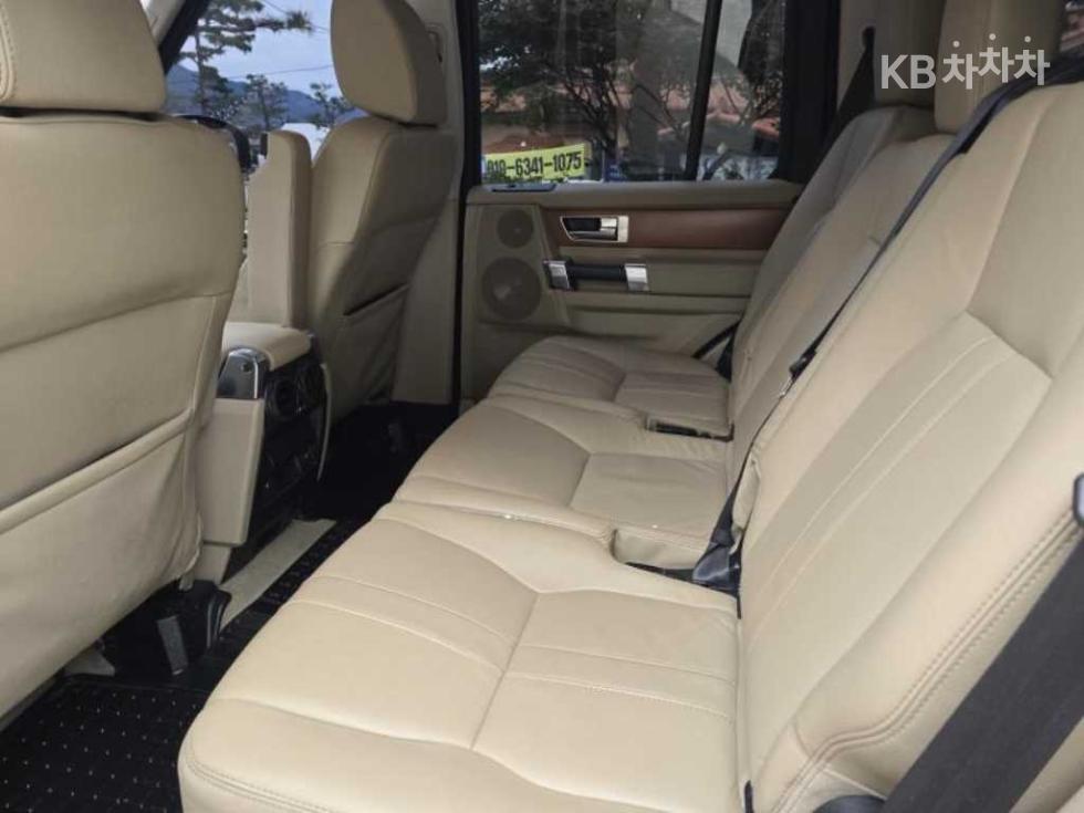 Land Rover Discovery — miniaturë 11