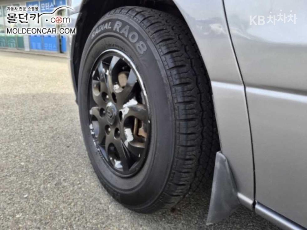 Hyundai Starex — miniaturë 7
