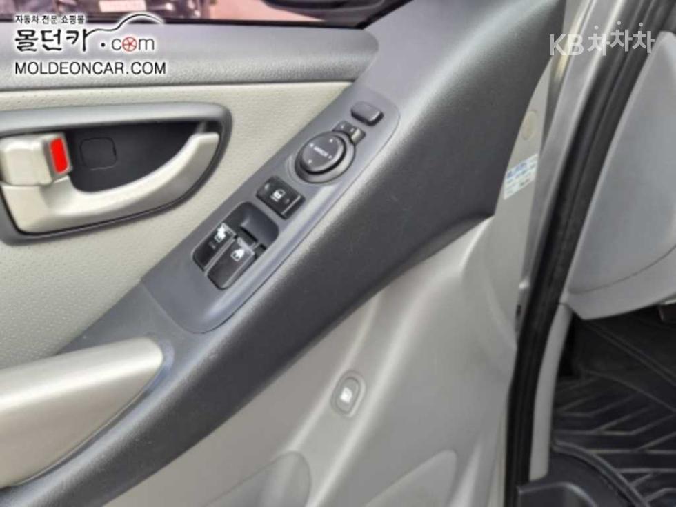 Hyundai Starex — miniaturë 10