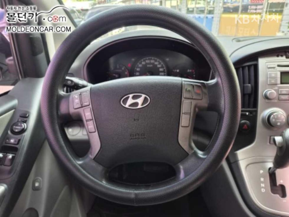 Hyundai Starex — miniaturë 12
