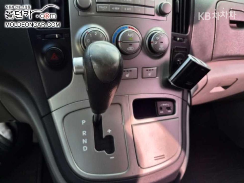 Hyundai Starex — miniaturë 14