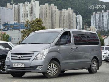 Hyundai Starex 5-Seater VAN Smart — foto 1