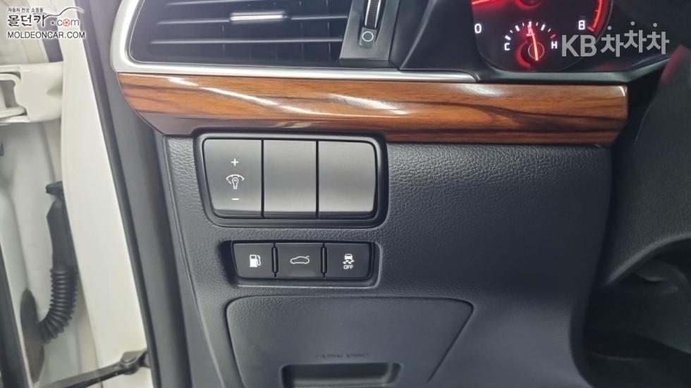 Kia K7 — miniaturë 15