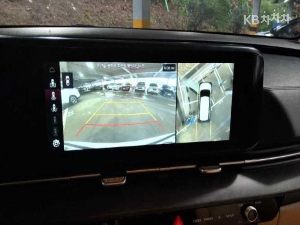 Kia Carnival — miniaturë 7