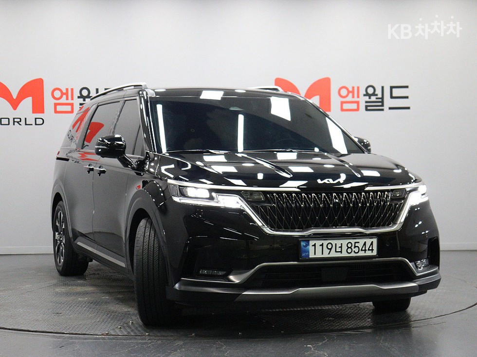 Kia Carnival — miniaturë 2