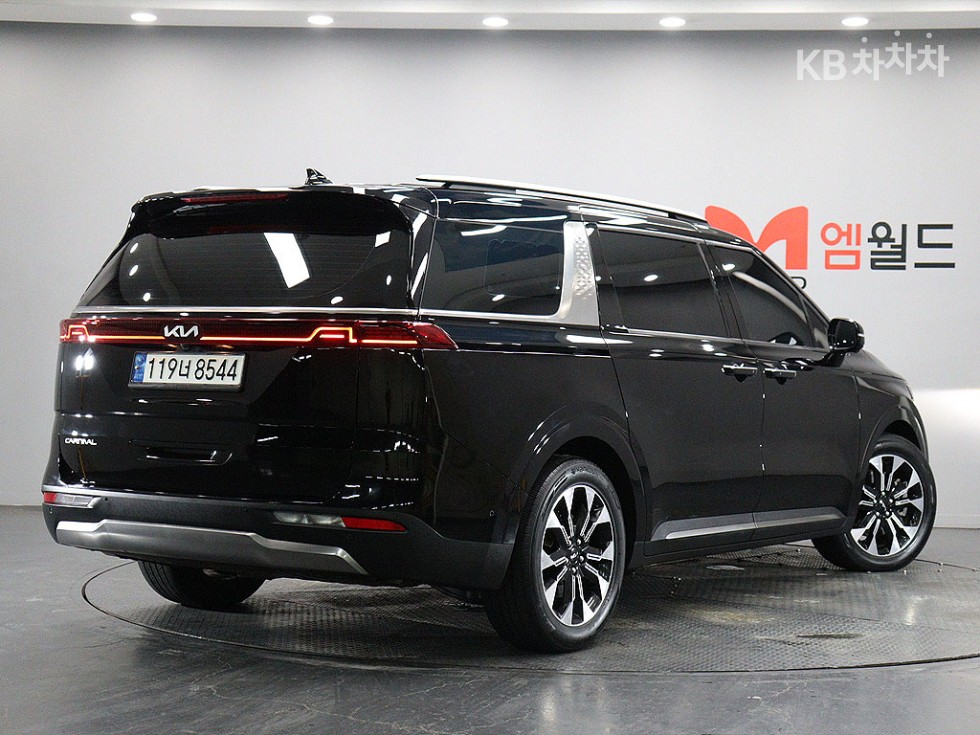 Kia Carnival — miniaturë 3