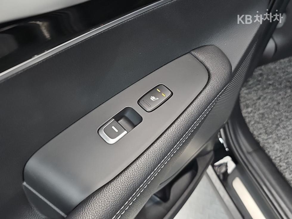 Kia Sorento — miniaturë 13
