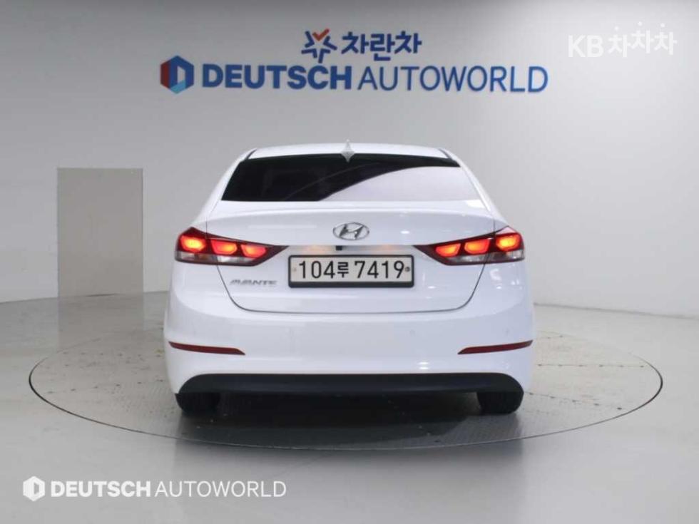 Hyundai Avante — miniaturë 4