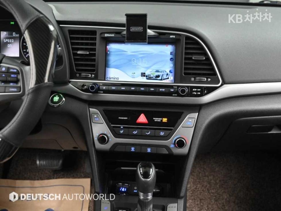 Hyundai Avante — miniaturë 14