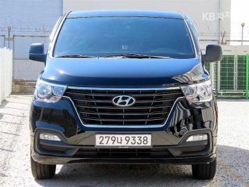 Hyundai Starex Urban 9-Seater Premium — foto 1