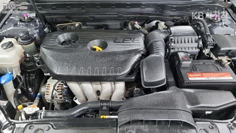 Kia K5 — miniaturë 8