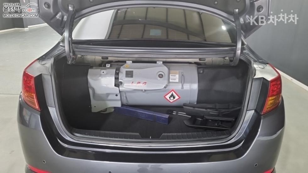 Kia K5 — miniaturë 18