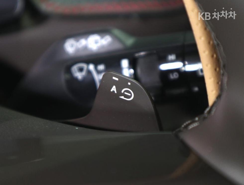 Kia PV5 — miniaturë 16