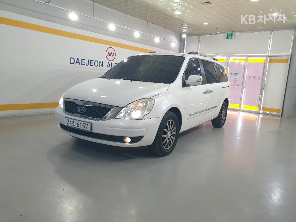 Kia Carnival — miniaturë 2