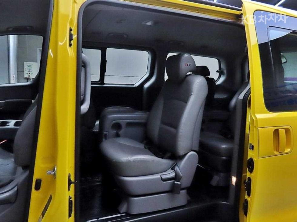 Hyundai Starex — miniaturë 6