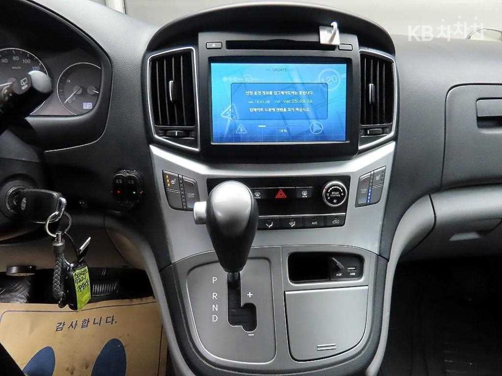 Hyundai Starex — miniaturë 13