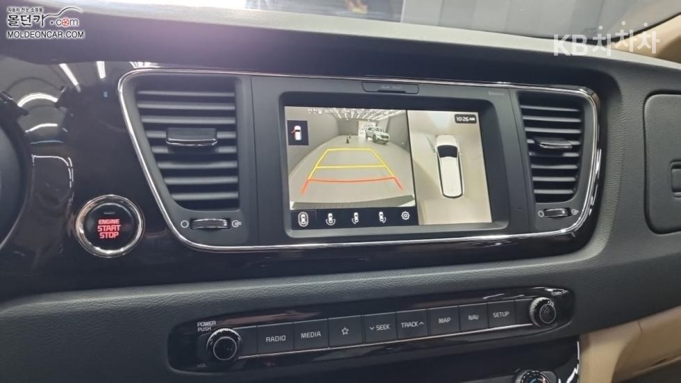 Kia Carnival — miniaturë 13
