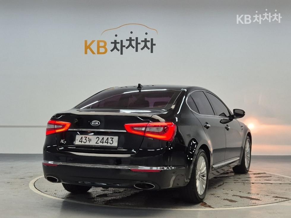 Kia K7 — miniaturë 3