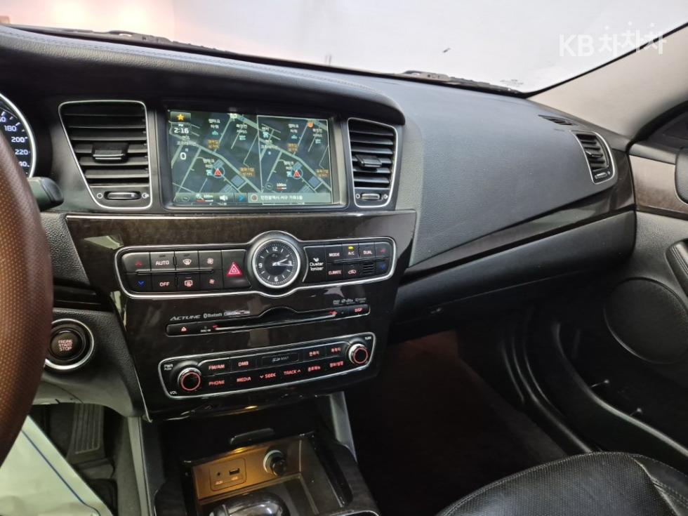 Kia K7 — miniaturë 10