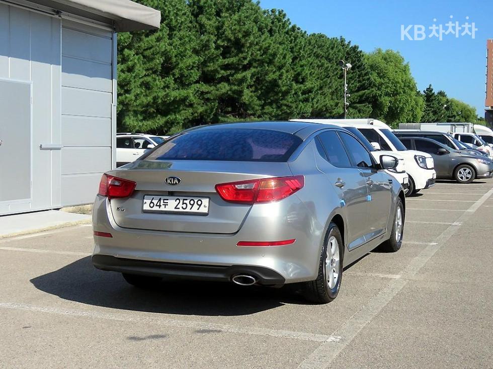 Kia K5 — miniaturë 4