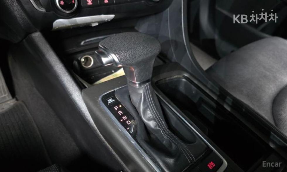 Kia K5 — miniaturë 9