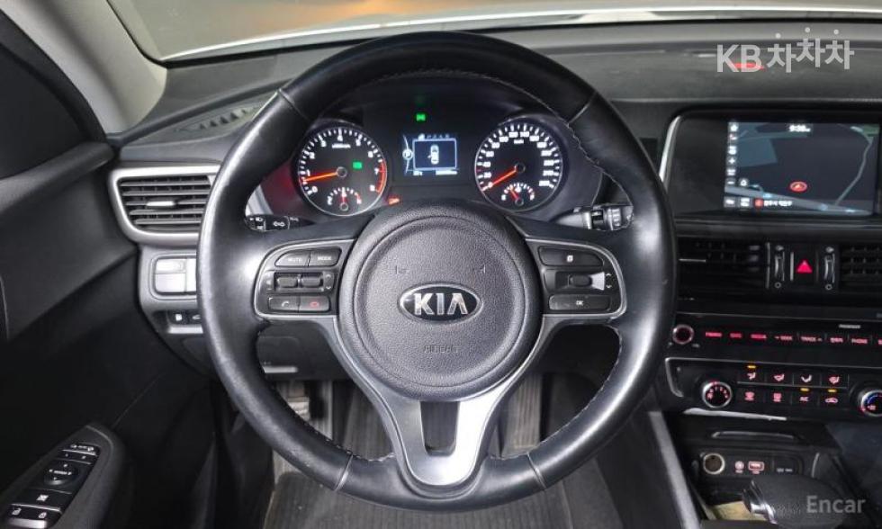 Kia K5 — miniaturë 13