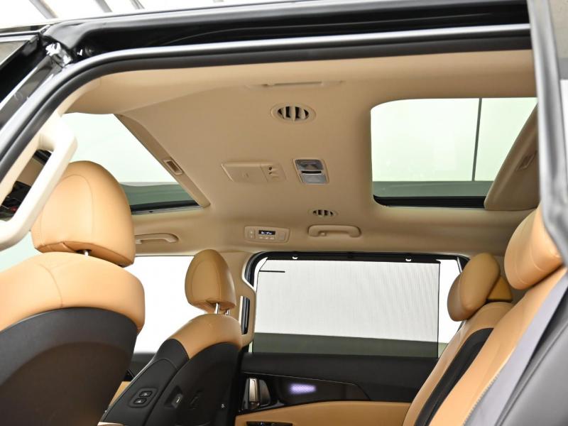 Kia Carnival — miniaturë 18