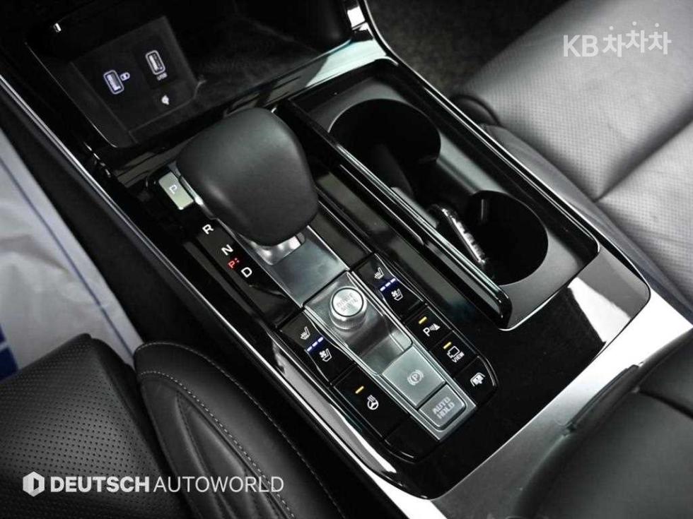 Kia K7 — miniaturë 9