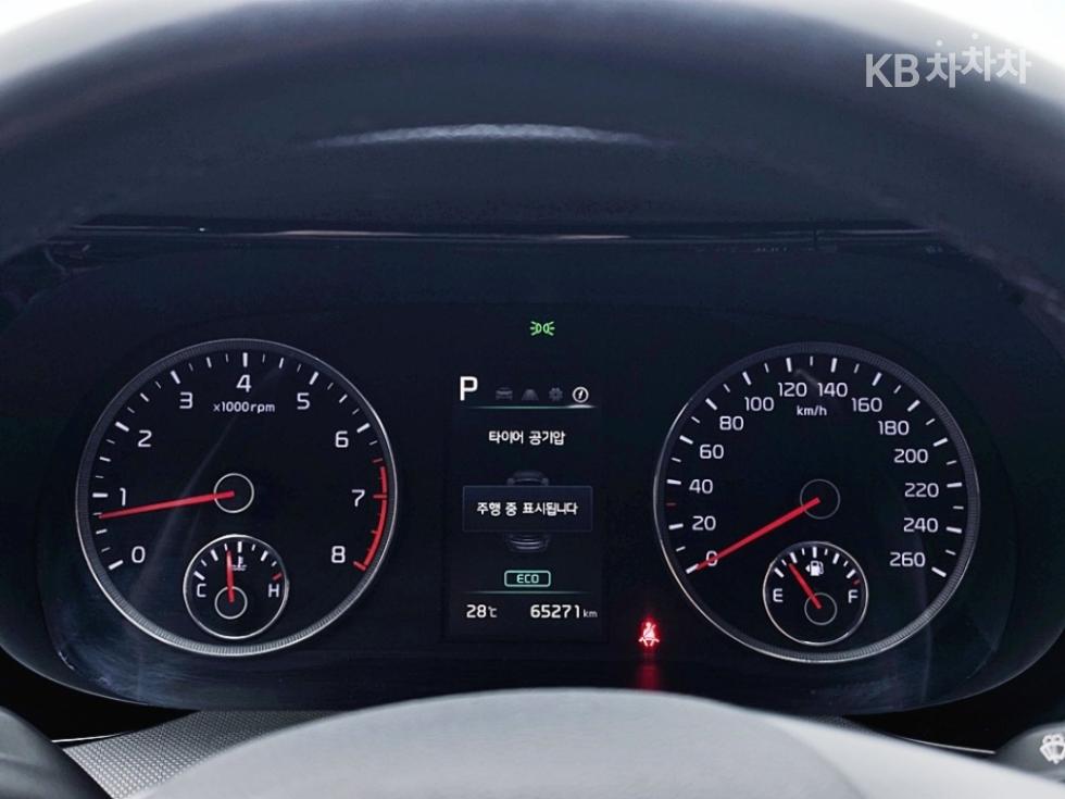 Kia K5 — miniaturë 7