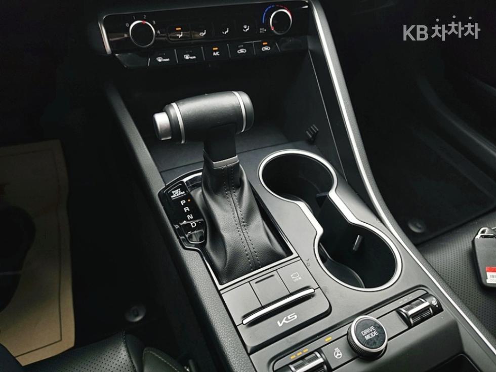 Kia K5 — miniaturë 11