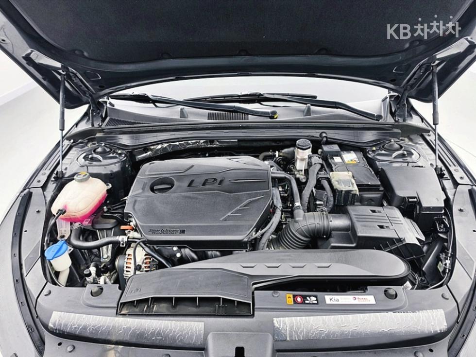 Kia K5 — miniaturë 22